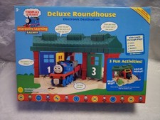 thomas deluxe roundhouse